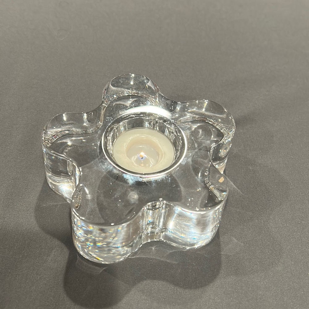 Glass candle holder